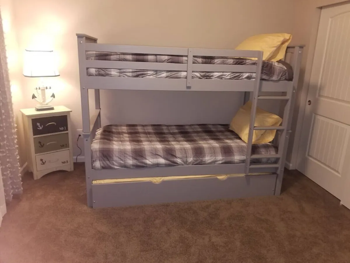 Bunk bedroom